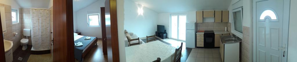 Klanac Apartment *